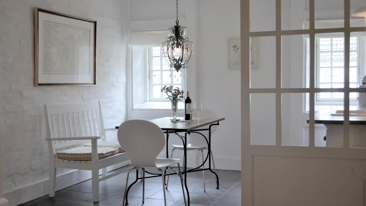 Store Ejlstrup Bed & Breakfast Odense Eksteriør bilde